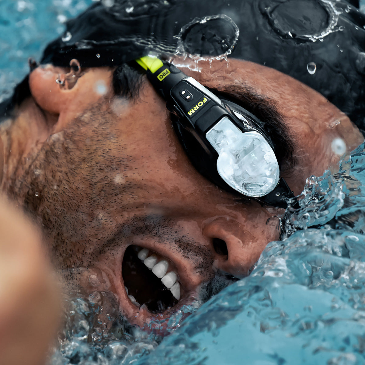 Open Water Swimming Best Triathlon Goggles Review FORM Smart Swim